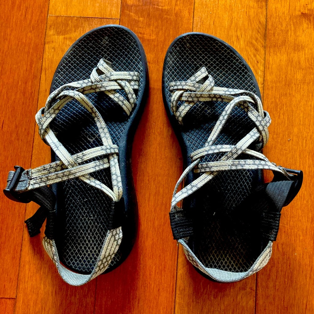 Chacos womens size 8